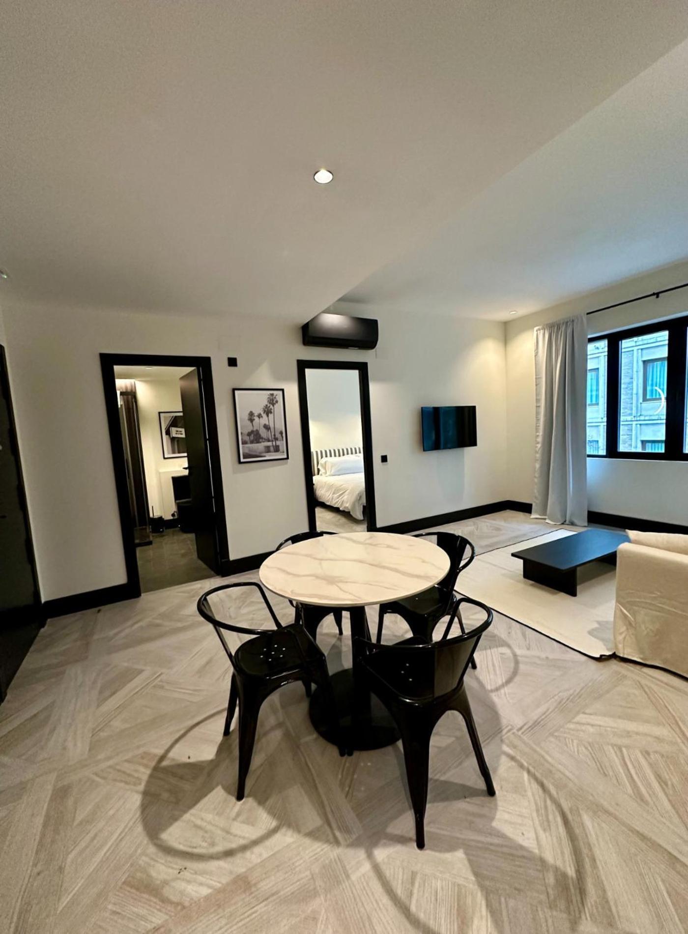 Fancy Apt Para 4Px En La Plaza Del Carmen-Gran Via E2 Madrid Luaran gambar